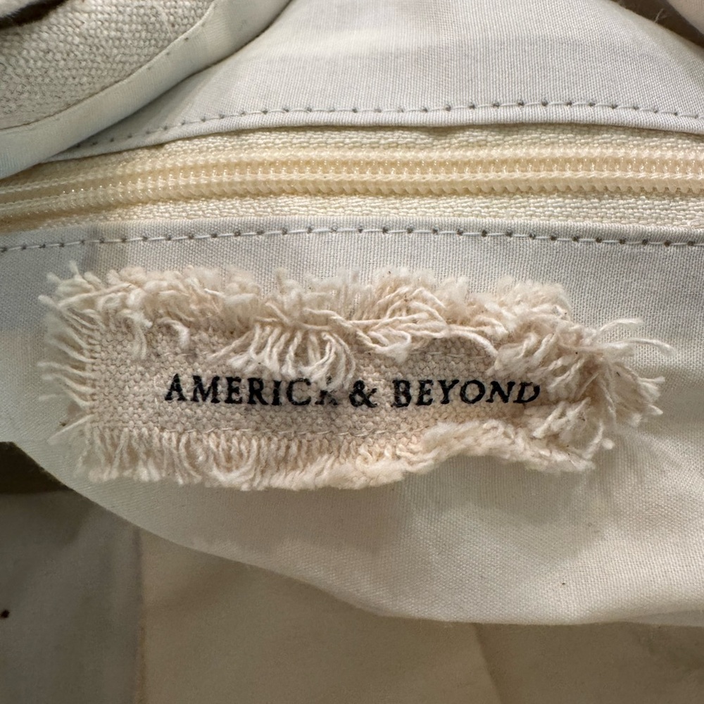 America & Beyond Tribal Hand-Beaded Tote Bag - Picture 4 of 4
